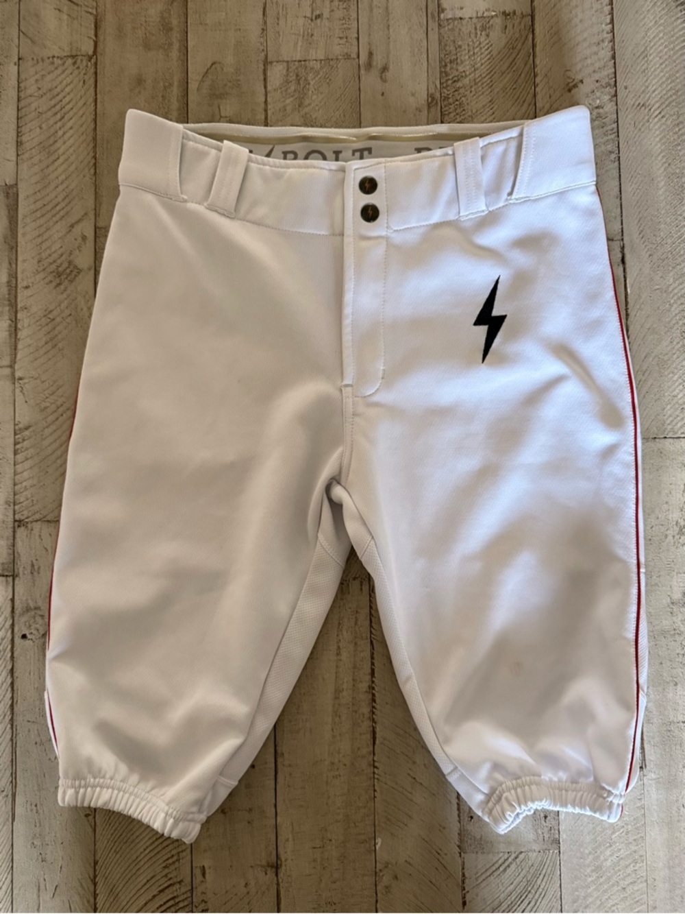 Bruce Bolt Men's White with Red Stripe Baseball Short Knickers Size Small/32